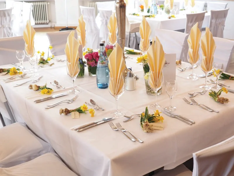 Table Cloths & Frill Cloths